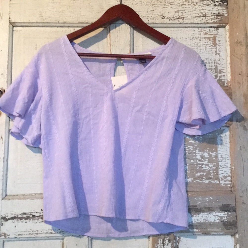 NWT Lilac boho shirt w/ flutter sleeves